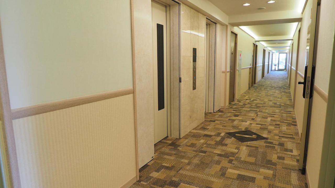 Toyoko Inn Yokohama Shiei-Chikatetsu Center Minami-Eki Екстер'єр фото