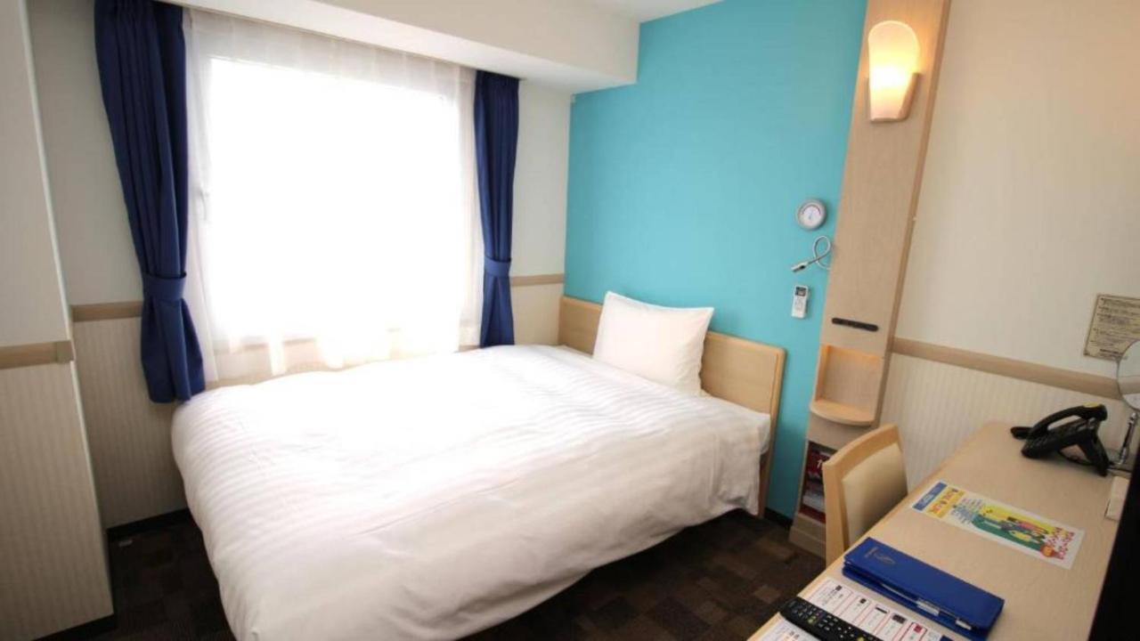 Toyoko Inn Yokohama Shiei-Chikatetsu Center Minami-Eki Екстер'єр фото