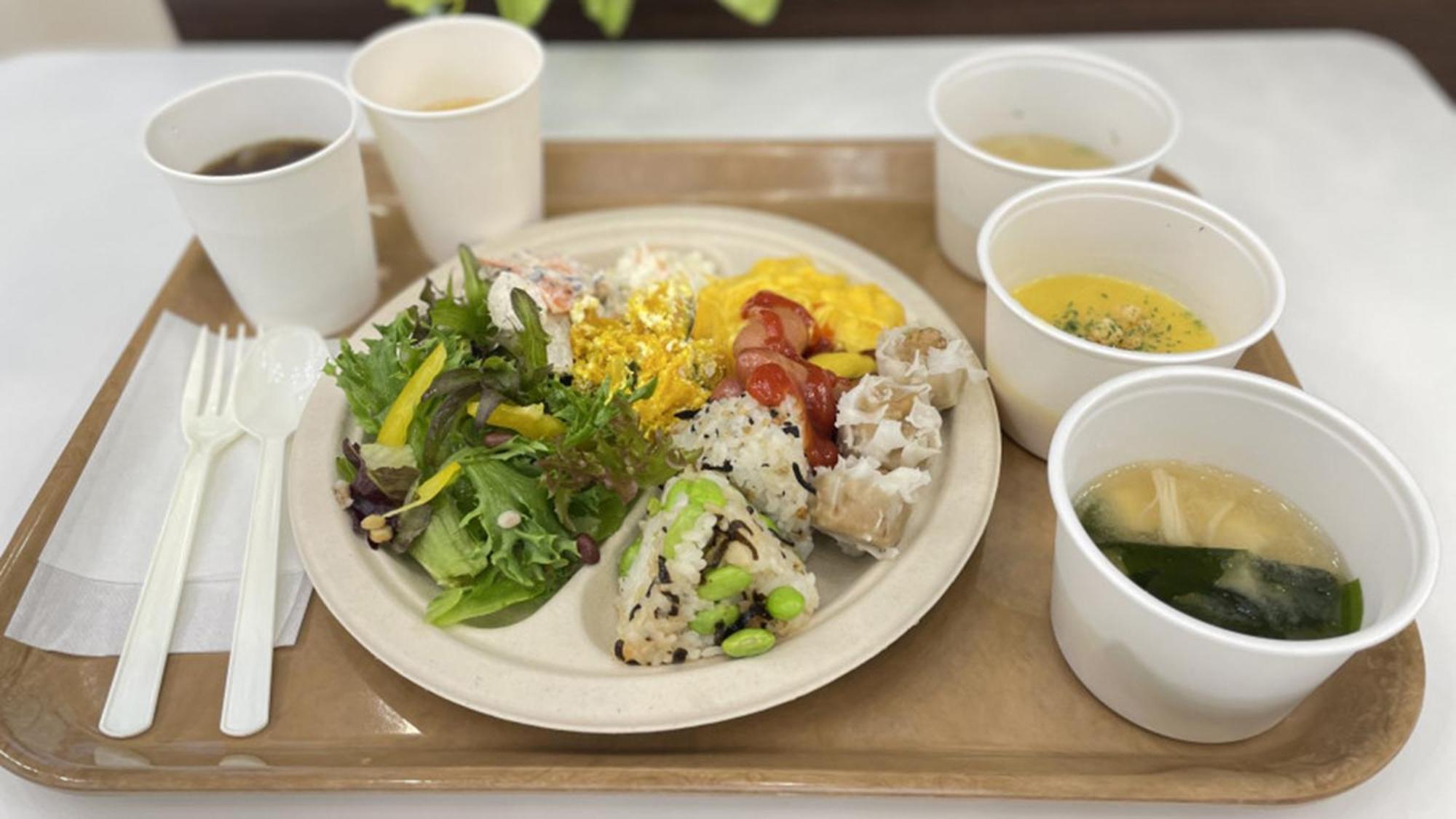 Toyoko Inn Yokohama Shiei-Chikatetsu Center Minami-Eki Екстер'єр фото